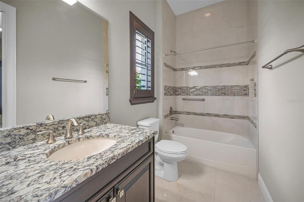 待售: $2,795,000 (6 贝兹, 7 浴室, 5965 平方英尺)