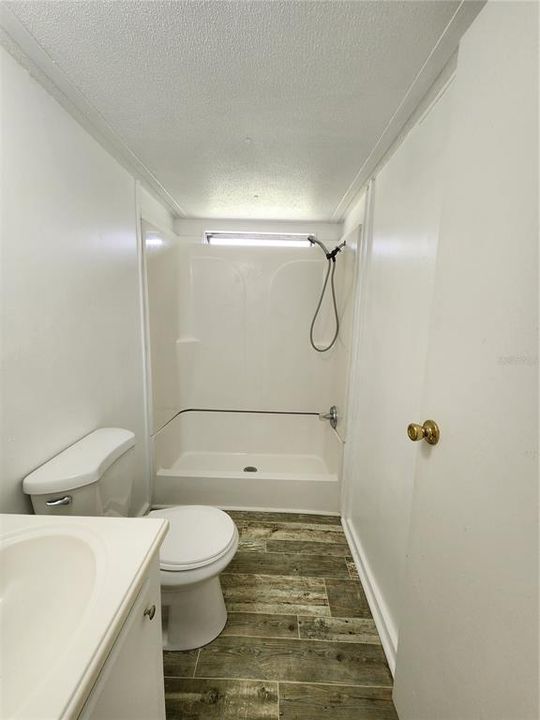 待售: $119,000 (2 贝兹, 1 浴室, 728 平方英尺)