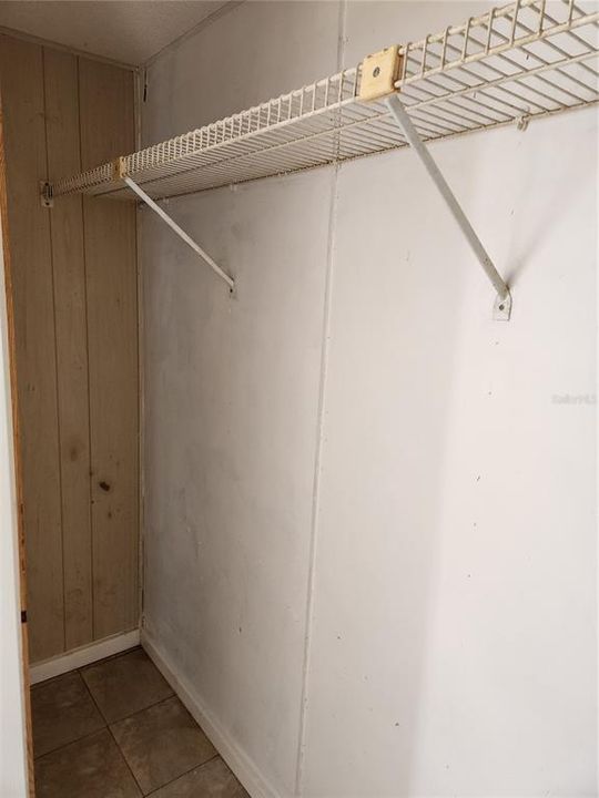 待售: $119,000 (2 贝兹, 1 浴室, 728 平方英尺)