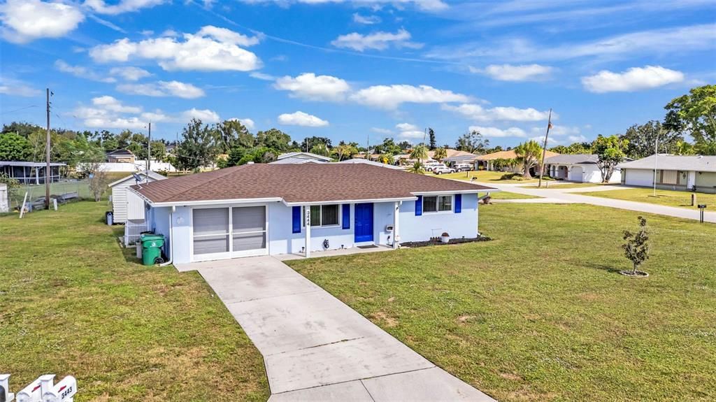 For Sale: $214,900 (2 beds, 2 baths, 891 Square Feet)