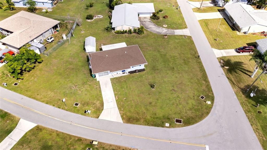 For Sale: $214,900 (2 beds, 2 baths, 891 Square Feet)