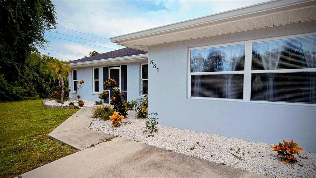 For Rent: $4,500 (3 beds, 3 baths, 2041 Square Feet)