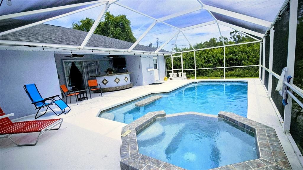 For Rent: $4,500 (3 beds, 3 baths, 2041 Square Feet)