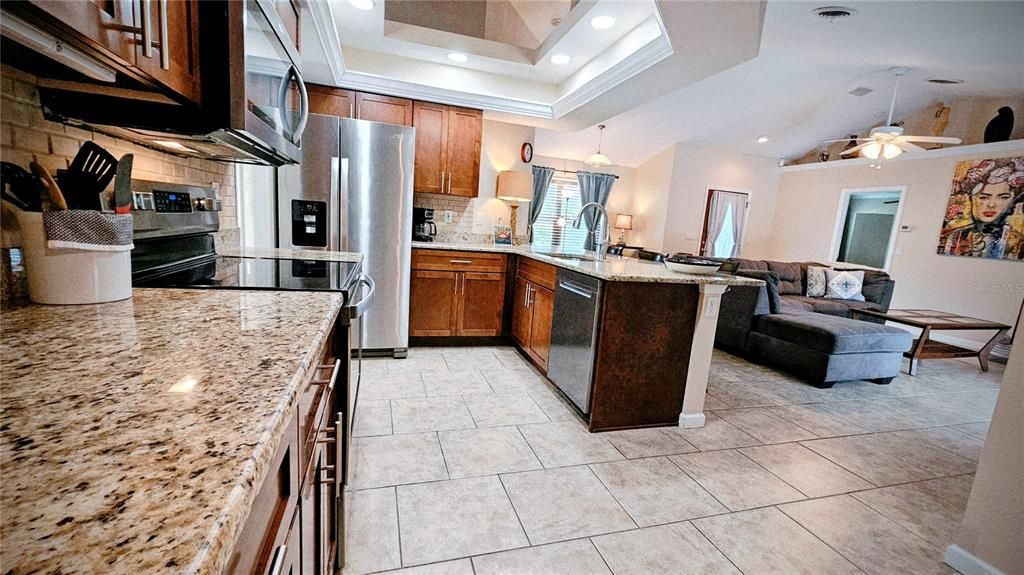 For Rent: $4,500 (3 beds, 3 baths, 2041 Square Feet)