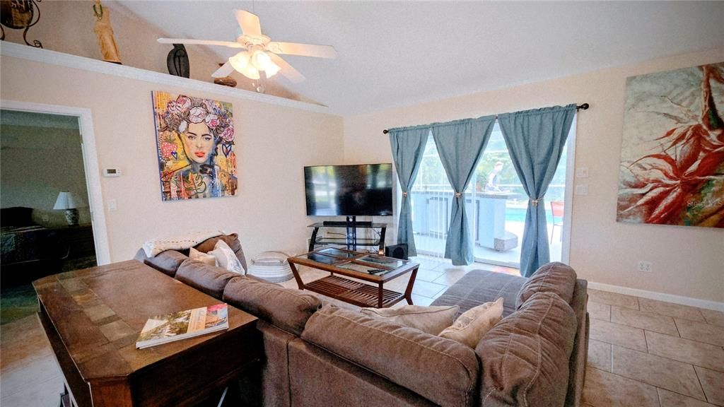 For Rent: $4,500 (3 beds, 3 baths, 2041 Square Feet)