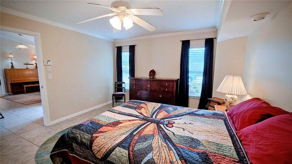 For Rent: $4,500 (3 beds, 3 baths, 2041 Square Feet)