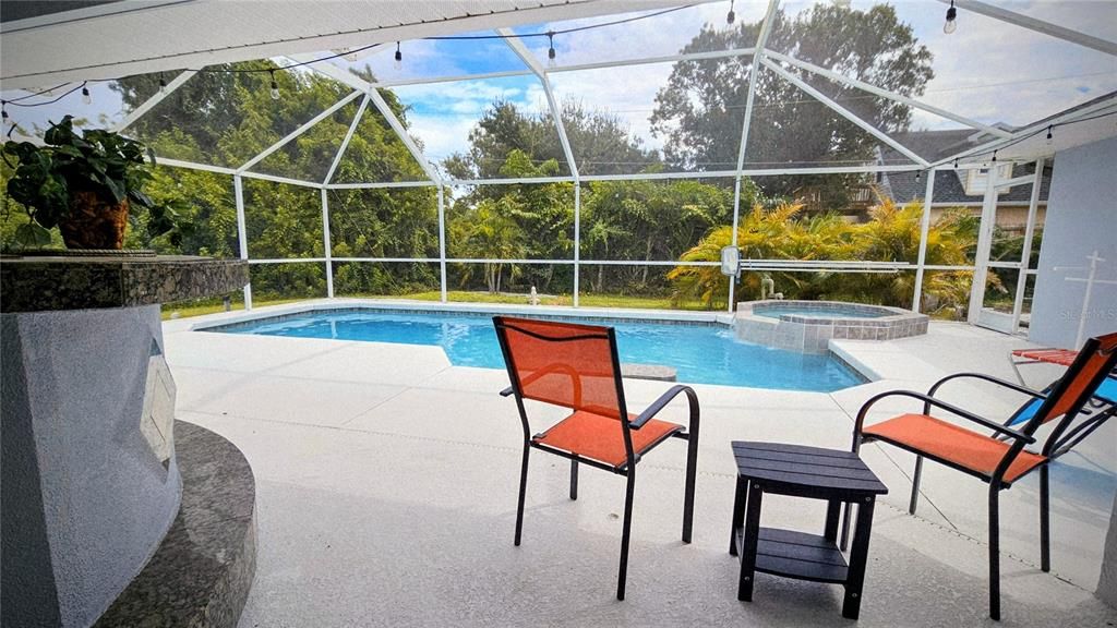 For Rent: $4,500 (3 beds, 3 baths, 2041 Square Feet)