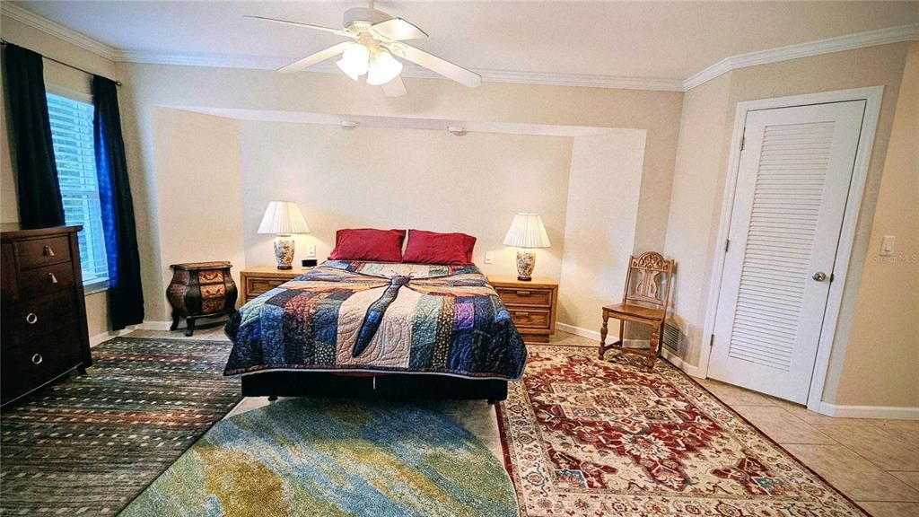 For Rent: $4,500 (3 beds, 3 baths, 2041 Square Feet)