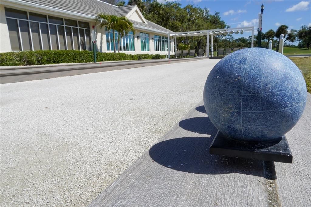 Activo con contrato: $685,000 (3 camas, 3 baños, 2404 Pies cuadrados)