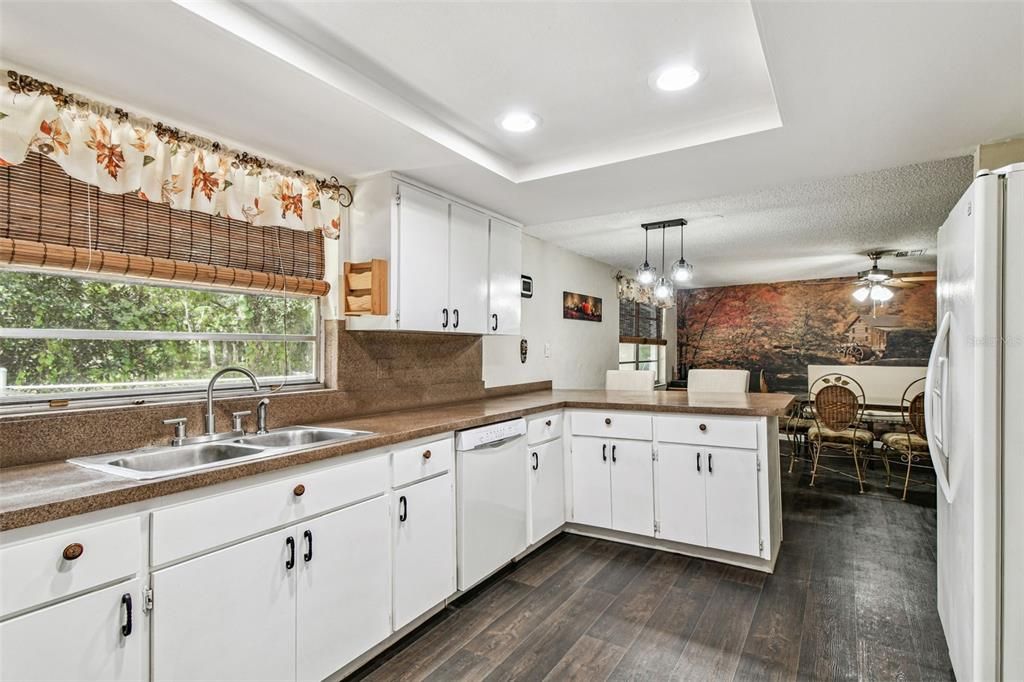 En Venta: $535,000 (5 camas, 5 baños, 3876 Pies cuadrados)