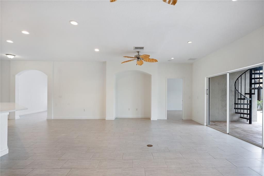 For Sale: $879,000 (3 beds, 3 baths, 2968 Square Feet)