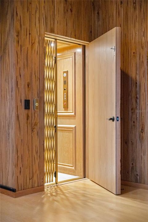 For Sale: $879,000 (3 beds, 3 baths, 2968 Square Feet)