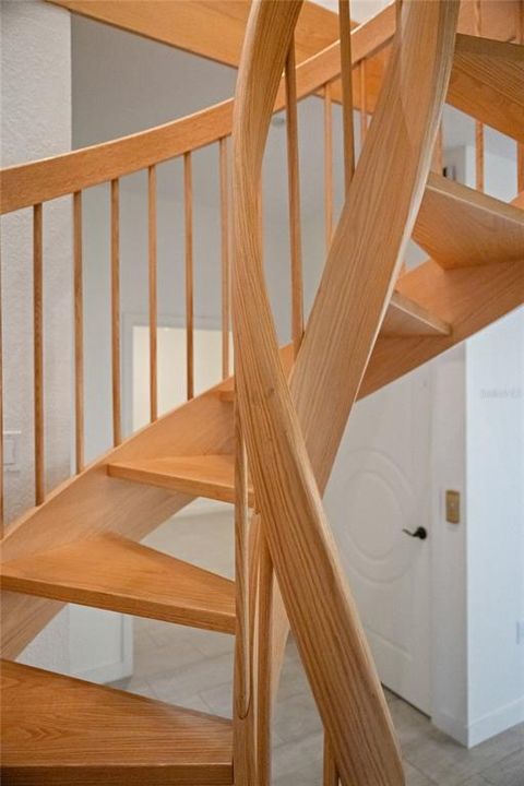 For Sale: $879,000 (3 beds, 3 baths, 2968 Square Feet)