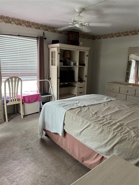 待售: $145,000 (2 贝兹, 2 浴室, 1184 平方英尺)