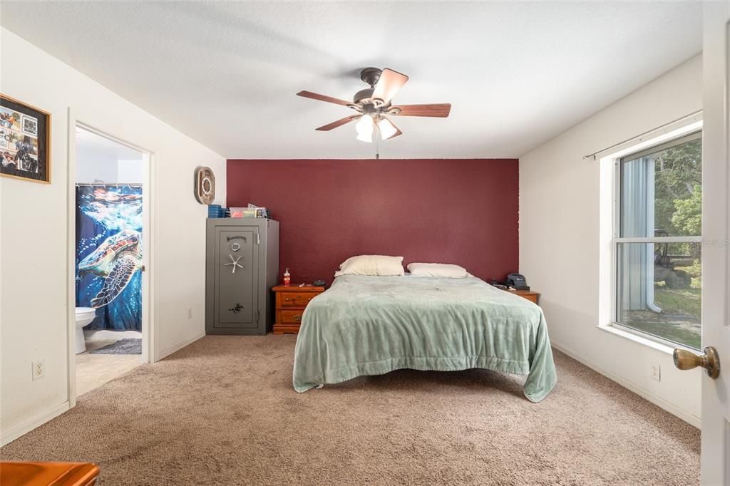 For Sale: $389,900 (3 beds, 2 baths, 1362 Square Feet)