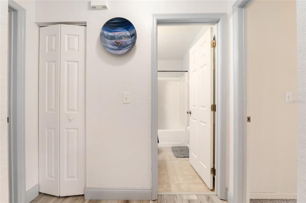 For Sale: $389,900 (3 beds, 2 baths, 1362 Square Feet)