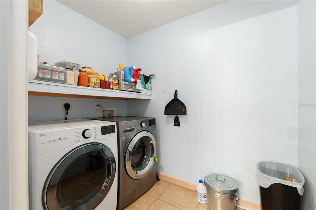 For Sale: $389,900 (3 beds, 2 baths, 1362 Square Feet)