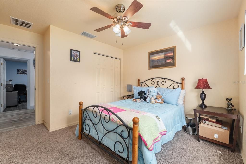 For Sale: $389,900 (3 beds, 2 baths, 1362 Square Feet)