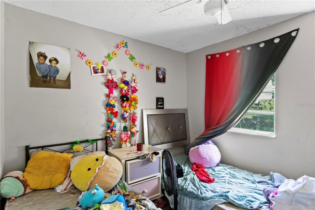 For Sale: $499,000 (6 beds, 0 baths, 1320 Square Feet)