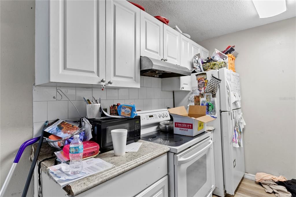 For Sale: $499,000 (6 beds, 0 baths, 1320 Square Feet)