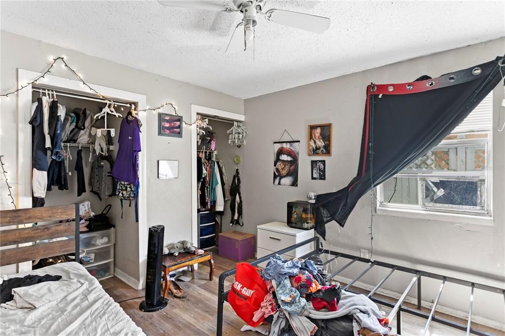 For Sale: $499,000 (6 beds, 0 baths, 1320 Square Feet)