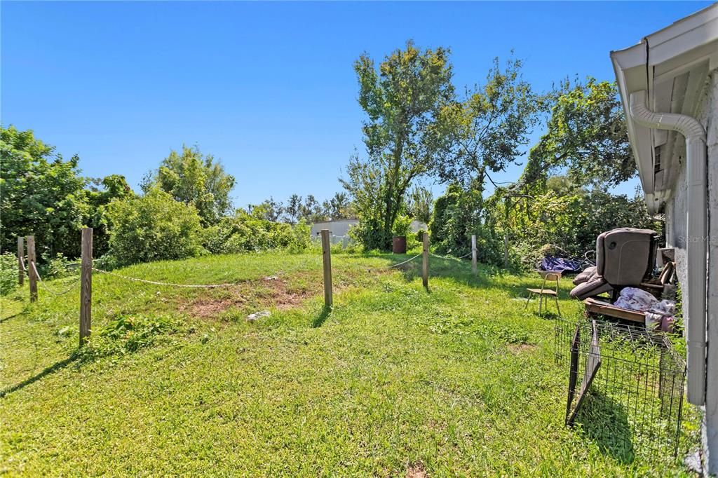 For Sale: $499,000 (6 beds, 0 baths, 1320 Square Feet)