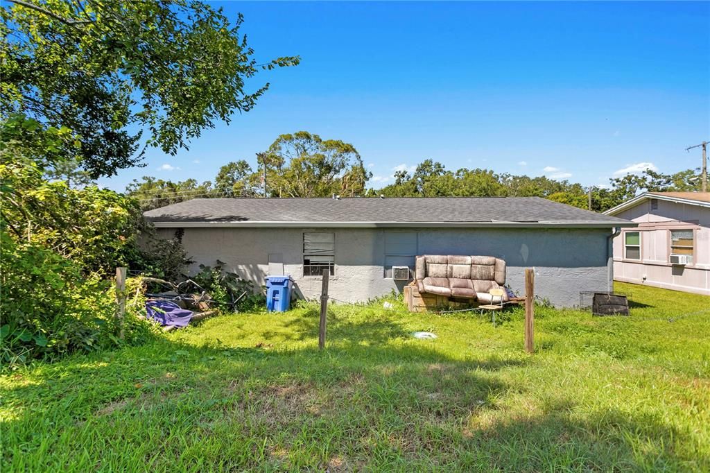 For Sale: $499,000 (6 beds, 0 baths, 1320 Square Feet)