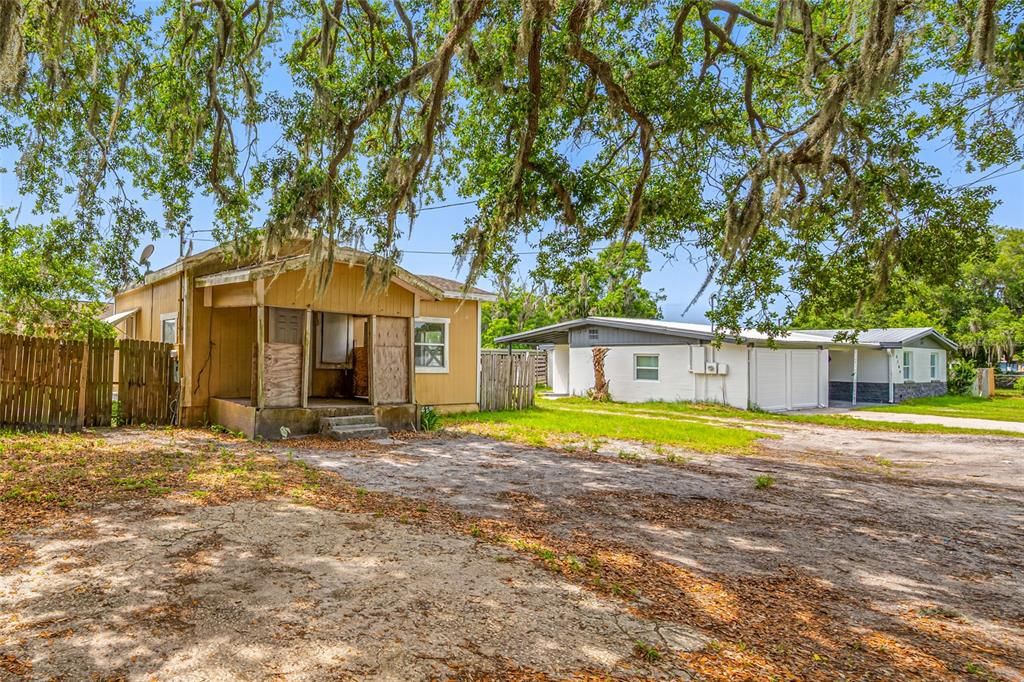 En Venta: $369,000 (4 camas, 2 baños, 1935 Pies cuadrados)