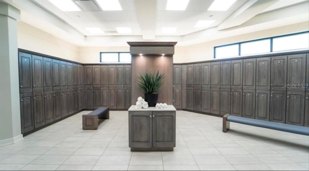 待售: $269,000 (2 贝兹, 2 浴室, 1121 平方英尺)