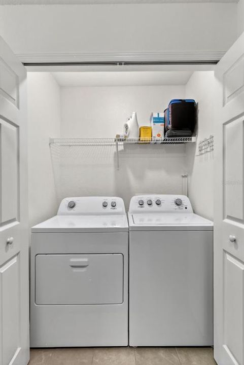 待售: $269,000 (2 贝兹, 2 浴室, 1121 平方英尺)