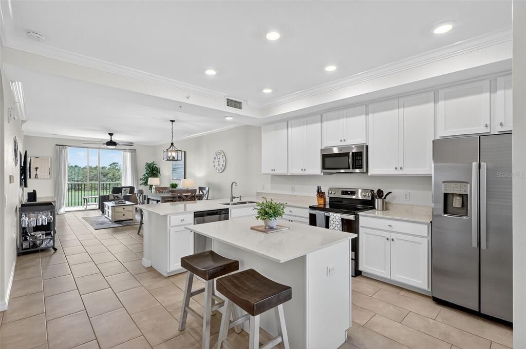 待售: $269,000 (2 贝兹, 2 浴室, 1121 平方英尺)