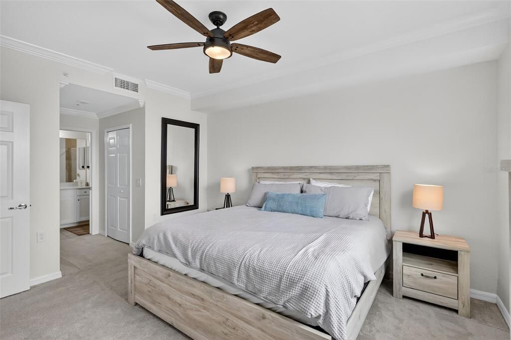 待售: $269,000 (2 贝兹, 2 浴室, 1121 平方英尺)