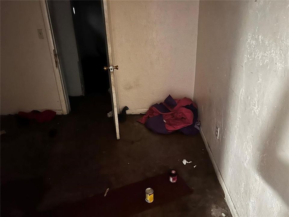 На продажу: $83,000 (3 спален, 2 ванн, 1066 Квадратных фут)