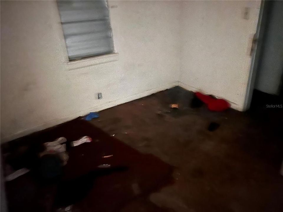 На продажу: $83,000 (3 спален, 2 ванн, 1066 Квадратных фут)