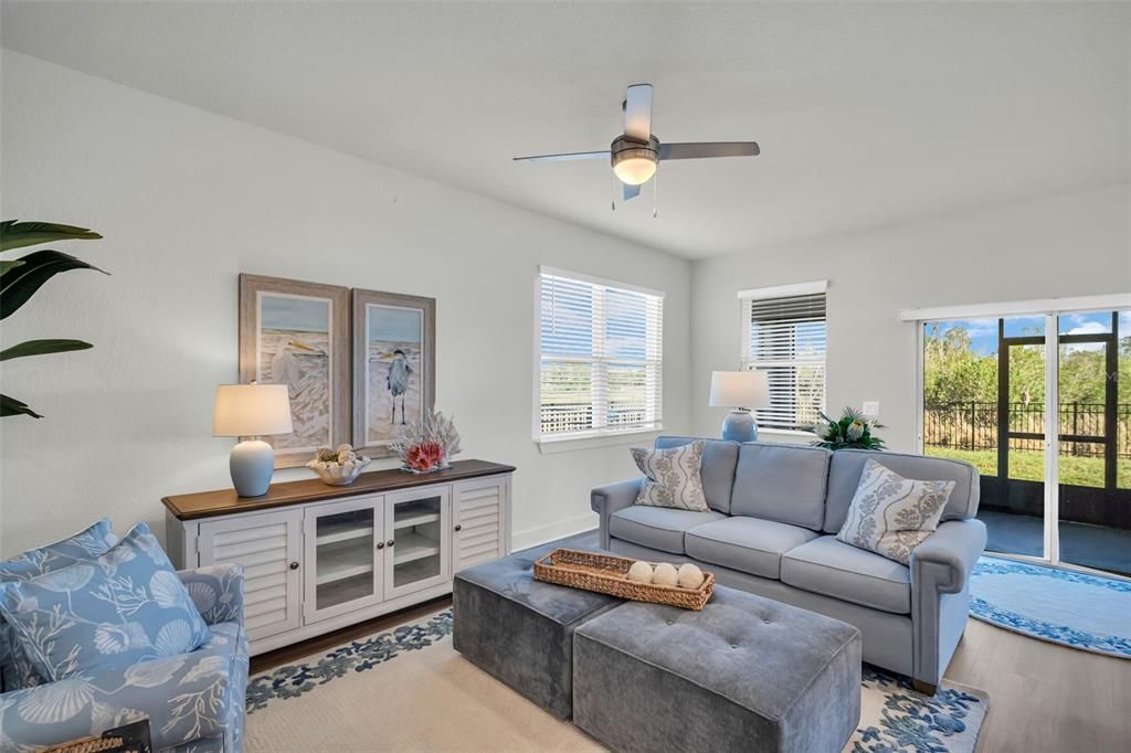 На продажу: $359,900 (3 спален, 2 ванн, 1789 Квадратных фут)