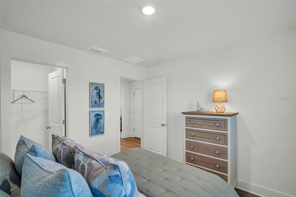 На продажу: $359,900 (3 спален, 2 ванн, 1789 Квадратных фут)