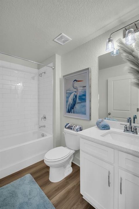 На продажу: $359,900 (3 спален, 2 ванн, 1789 Квадратных фут)