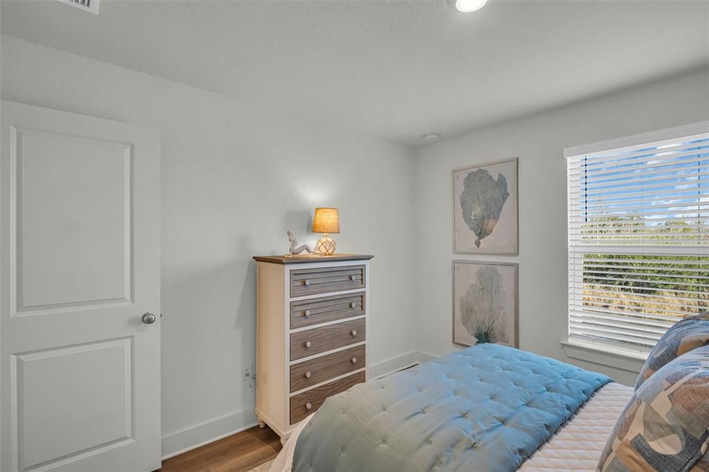 На продажу: $359,900 (3 спален, 2 ванн, 1789 Квадратных фут)