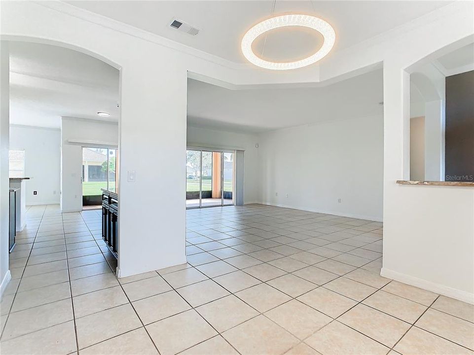 For Rent: $2,850 (4 beds, 3 baths, 2170 Square Feet)