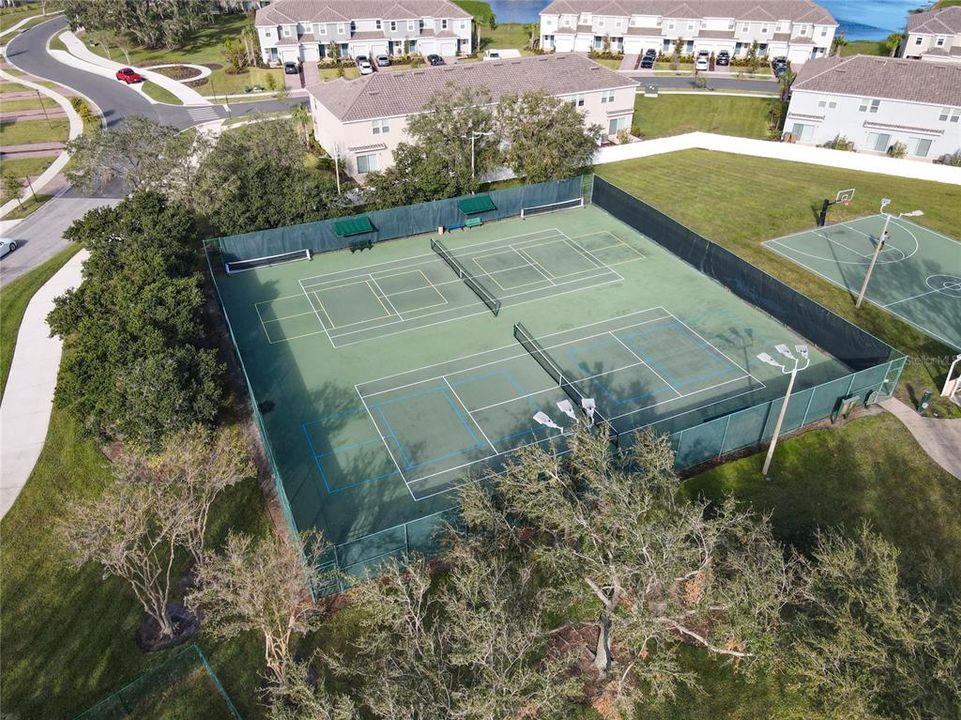 For Rent: $2,850 (4 beds, 3 baths, 2170 Square Feet)