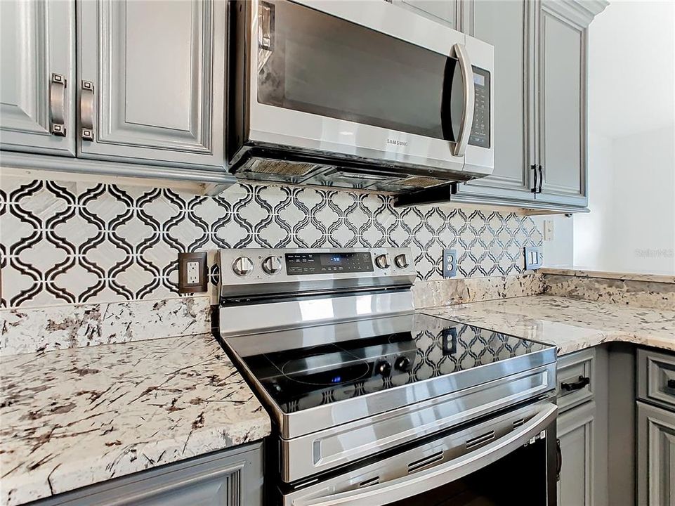 For Rent: $2,850 (4 beds, 3 baths, 2170 Square Feet)