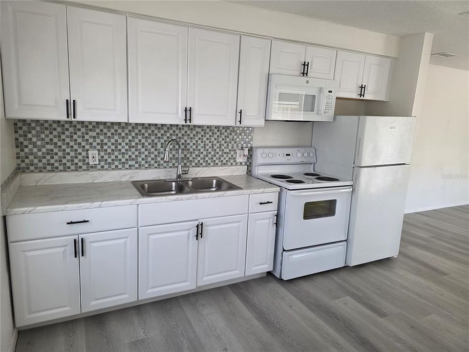 En Renta: $1,200 (2 camas, 1 baños, 784 Pies cuadrados)