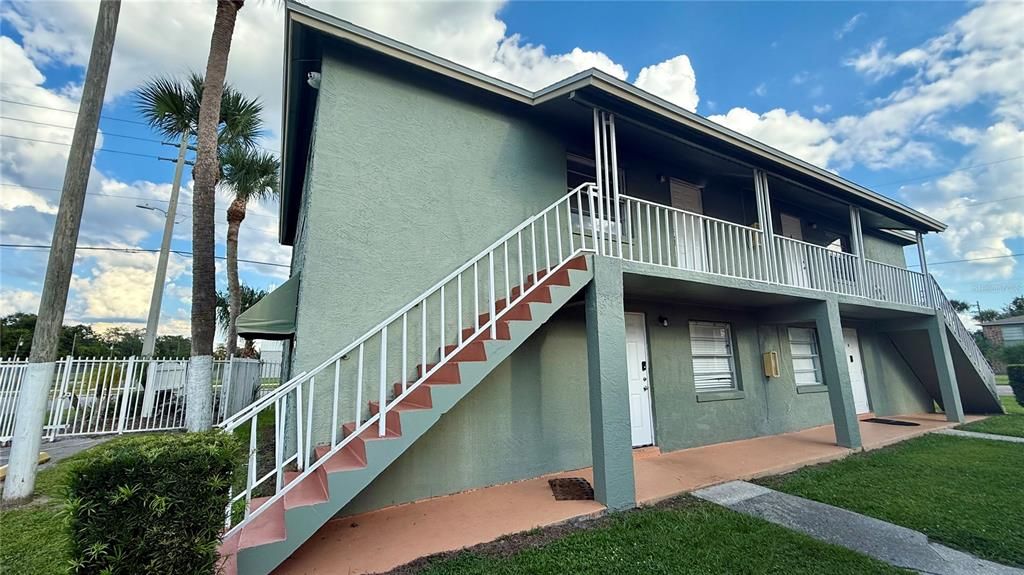 En Renta: $1,200 (2 camas, 1 baños, 784 Pies cuadrados)