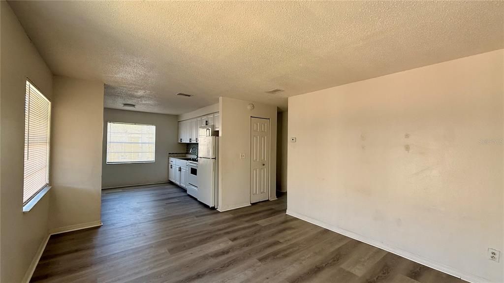 En Renta: $1,200 (2 camas, 1 baños, 784 Pies cuadrados)