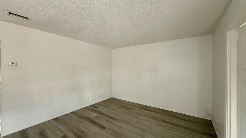 En Renta: $1,200 (2 camas, 1 baños, 784 Pies cuadrados)