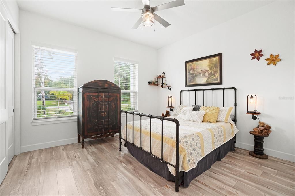 For Sale: $1,100,000 (5 beds, 4 baths, 3155 Square Feet)