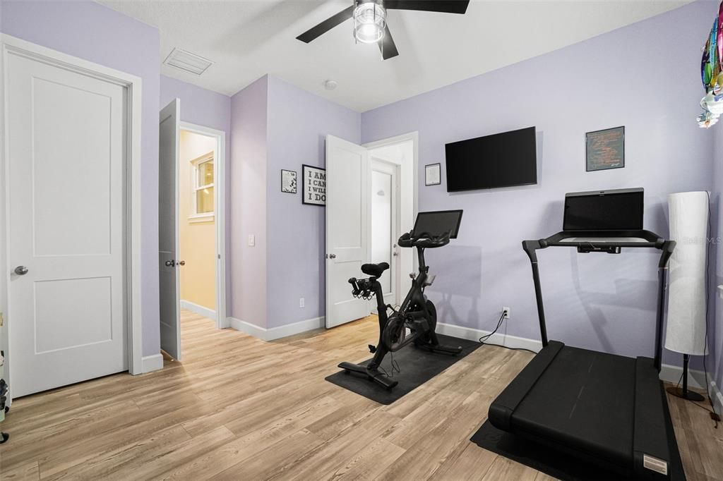 For Sale: $1,100,000 (5 beds, 4 baths, 3155 Square Feet)