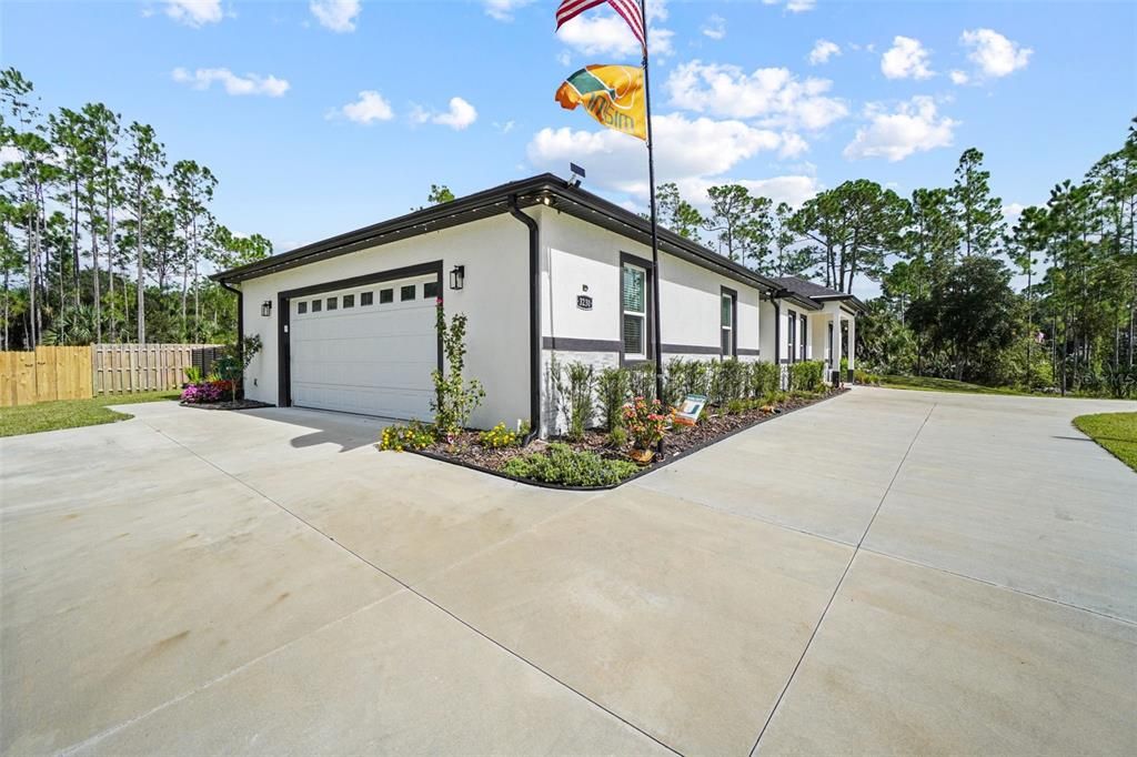 For Sale: $1,100,000 (5 beds, 4 baths, 3155 Square Feet)