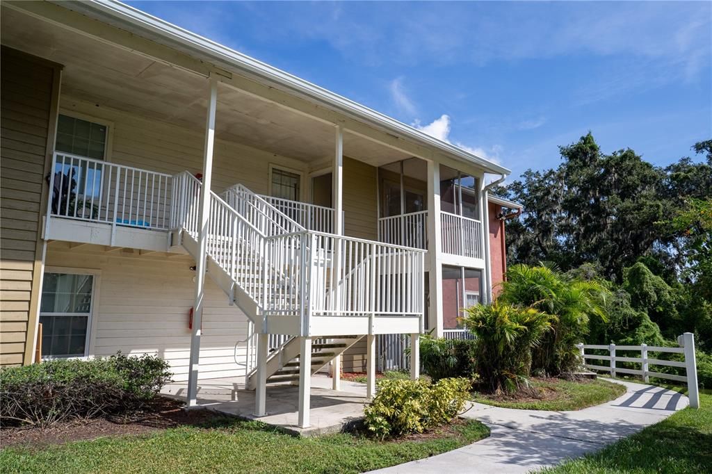 Recently Rented: $1,600 (2 beds, 2 baths, 811 Square Feet)