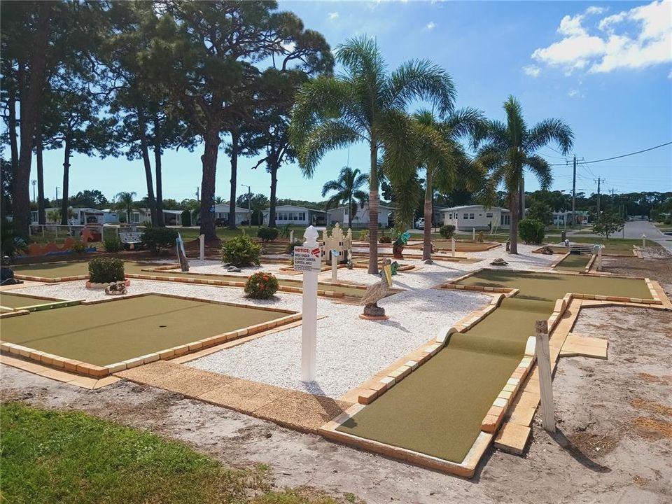 На продажу: $175,000 (2 спален, 2 ванн, 915 Квадратных фут)